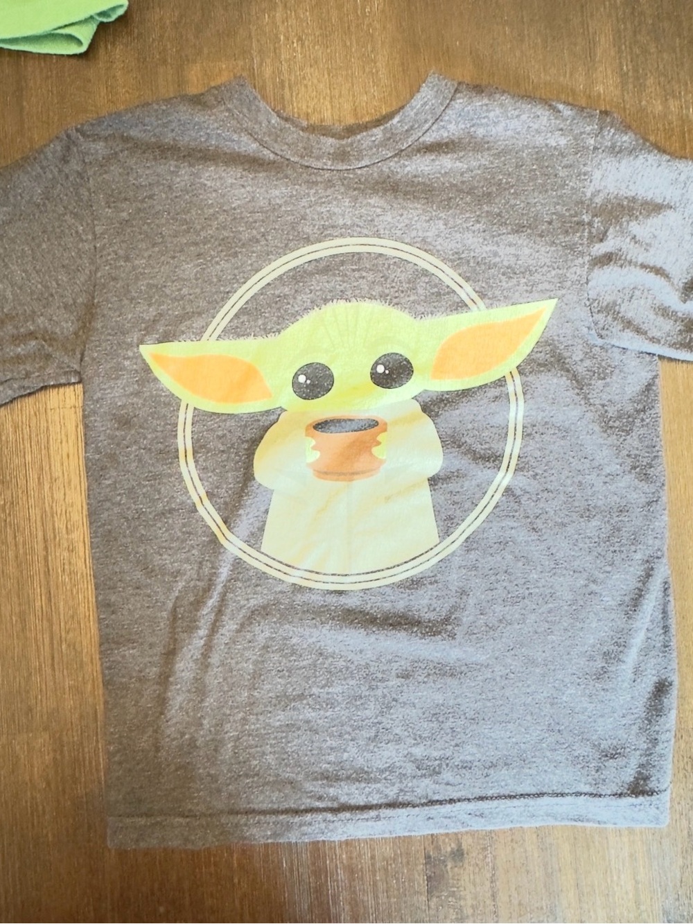 Star Wars Kids Gray Tee with Green Grogu Graphic